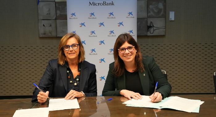 El Ayuntamiento De Girona Y MicroBank Firman Un Convenio De