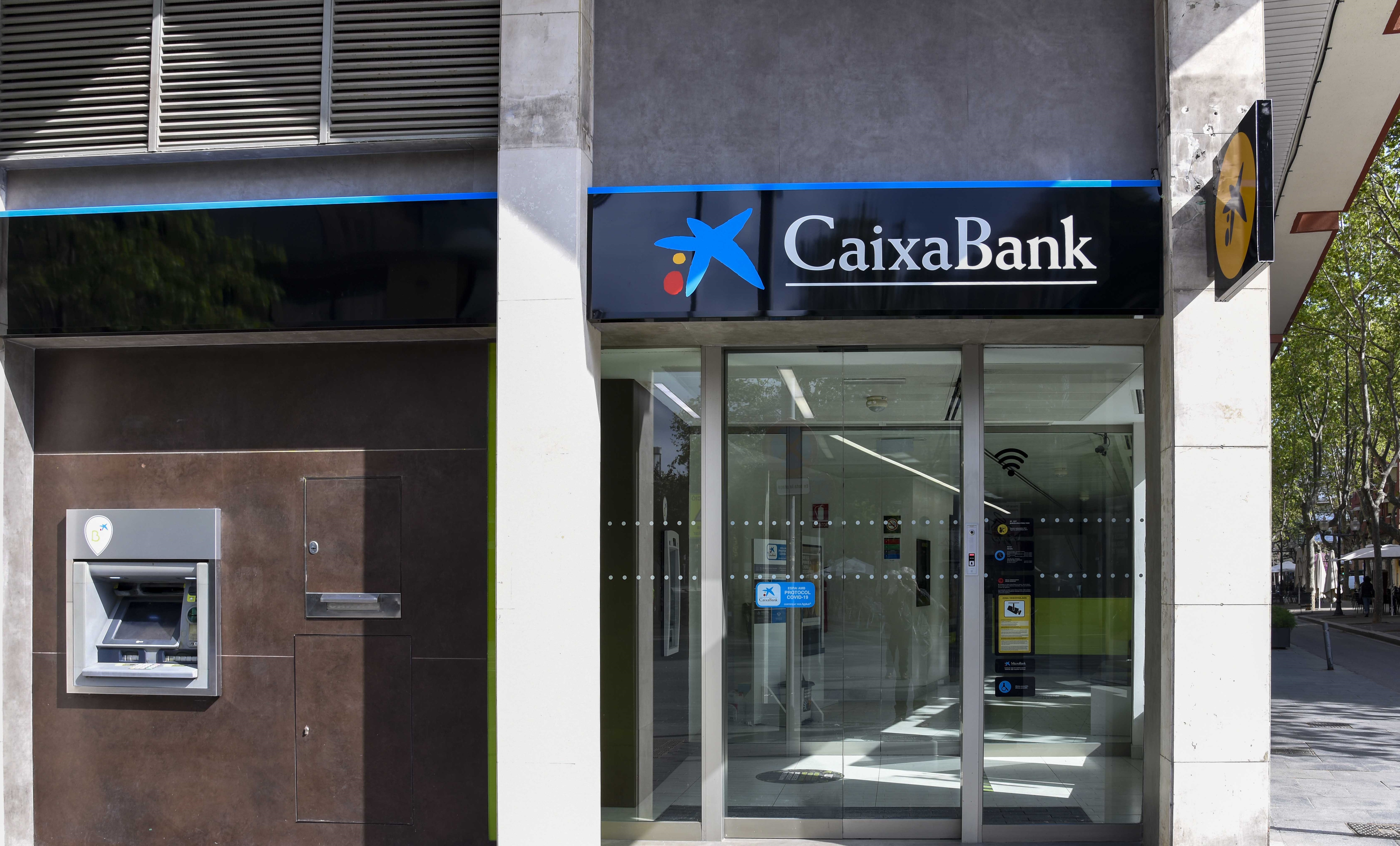 La fusión de Caixabank y Bankia: así será el mayor banco de
