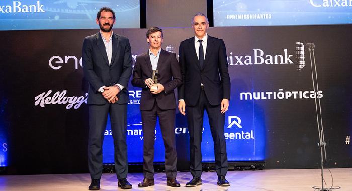 Caixabank Recibe Un Premio Por Su Activaci N De Patrocinio Del Plaza X Caixabank En La Gala