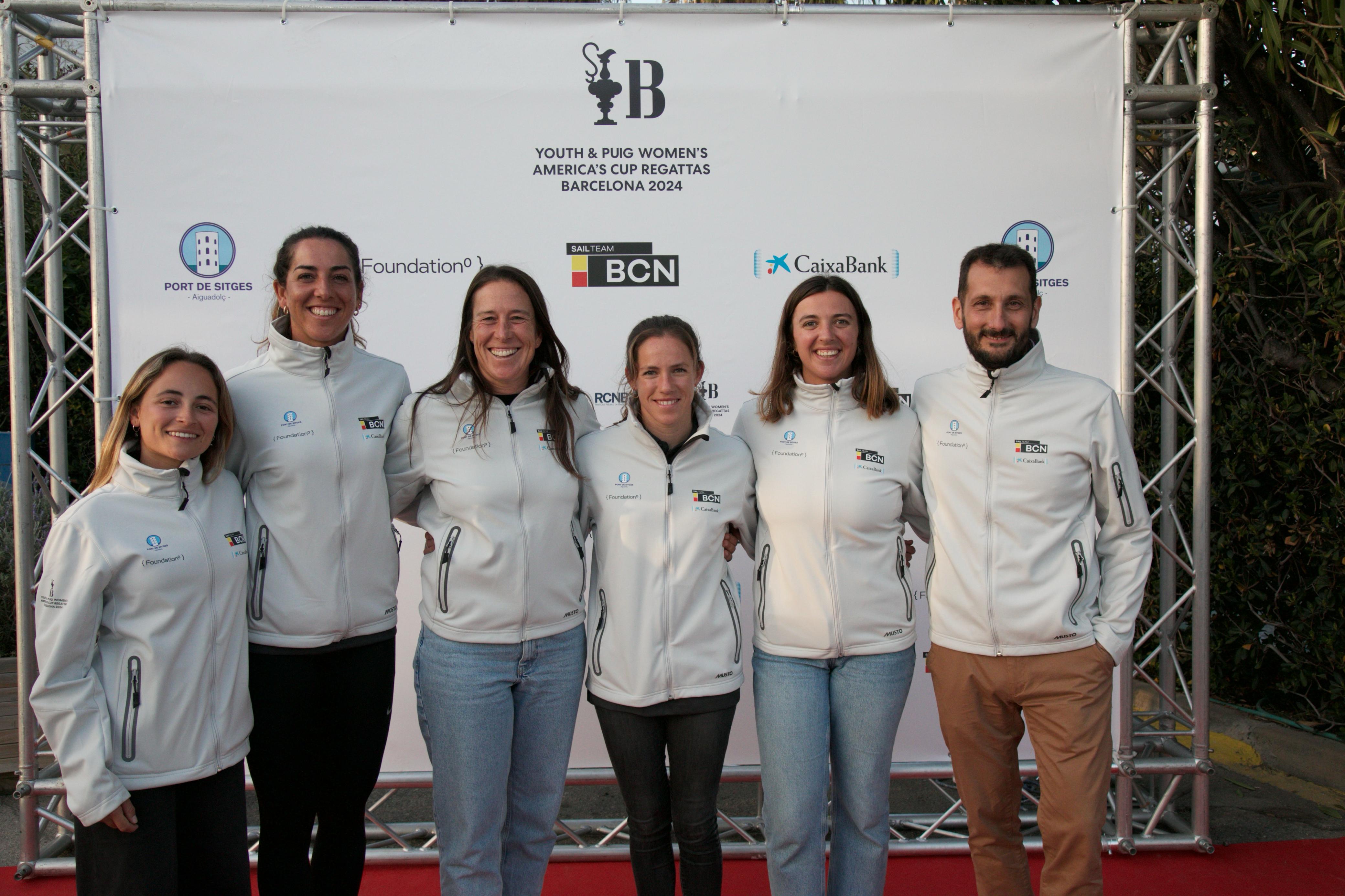 CaixaBank se une al equipo femenino del Sail Team BCN encabezado por Támara Echegoyen, Silvia Mas, Paula Barceló, María Cantero y Neus Ballester.