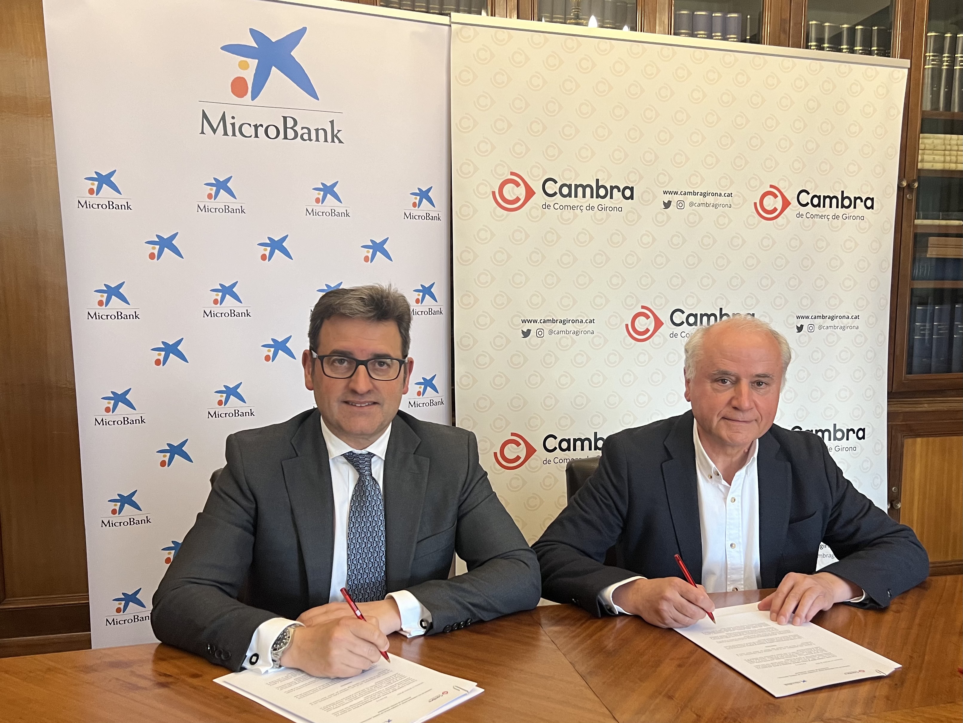 Acord MicroBank i Cambra de Comerç de Girona